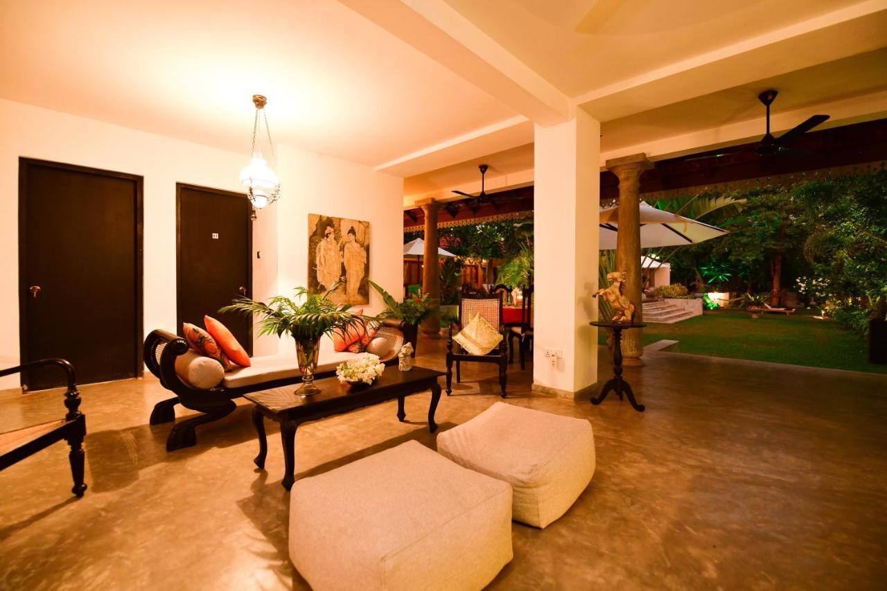 Tropical House - Jungleside Villa Hikkaduwa Buitenkant foto