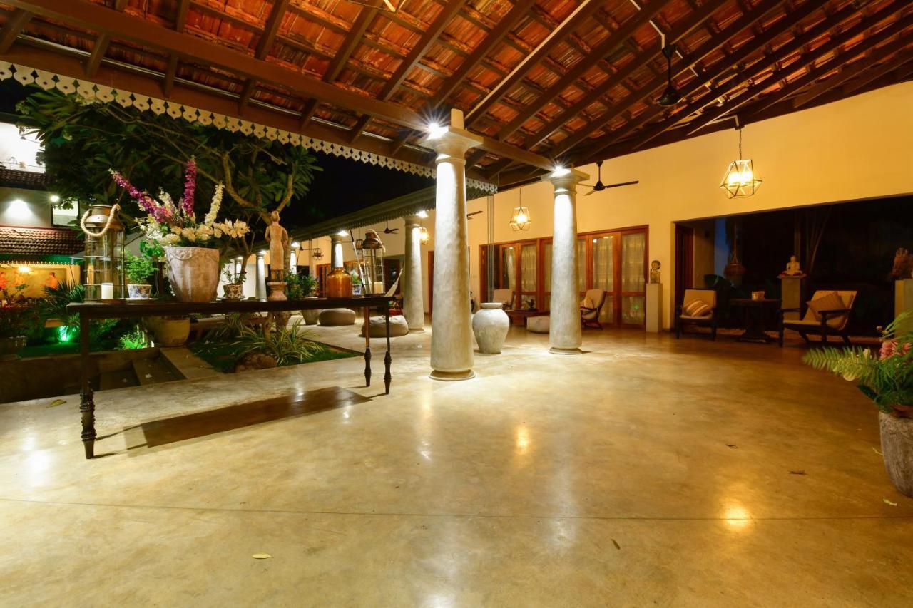 Tropical House - Jungleside Villa Hikkaduwa Buitenkant foto